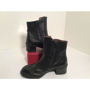 Naot Boots Women 36 Comfort Booties  Black Leather Side Zip Chunky Heel EUC